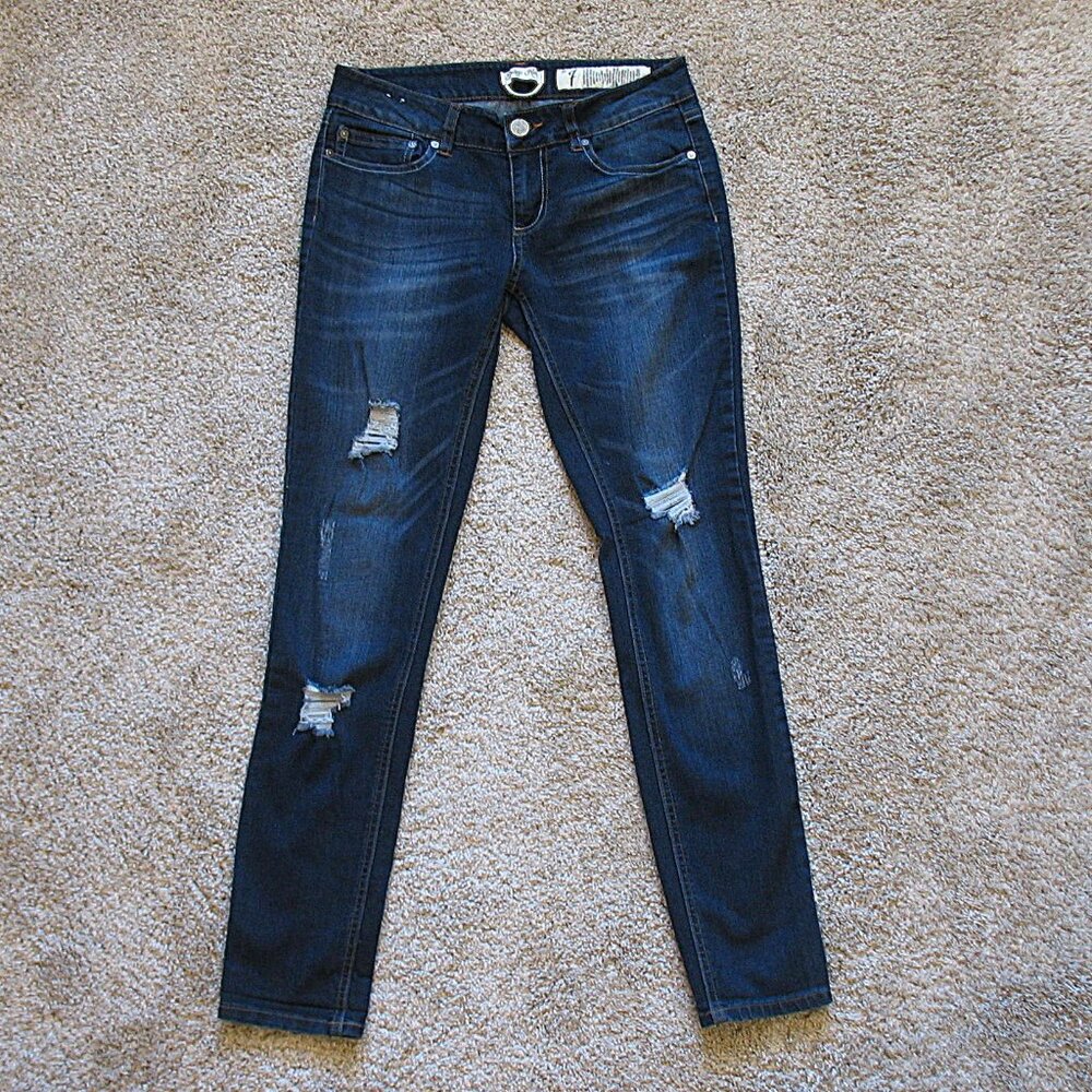 Indigo Rein Skinny Dark Wash Blue Denim Distressed Jeans Stretch Juniors Size 7